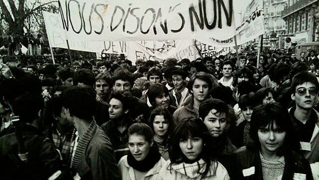 4 décembre 1986, les étudiants sont dans la rue, "Devaquet si tu savais"